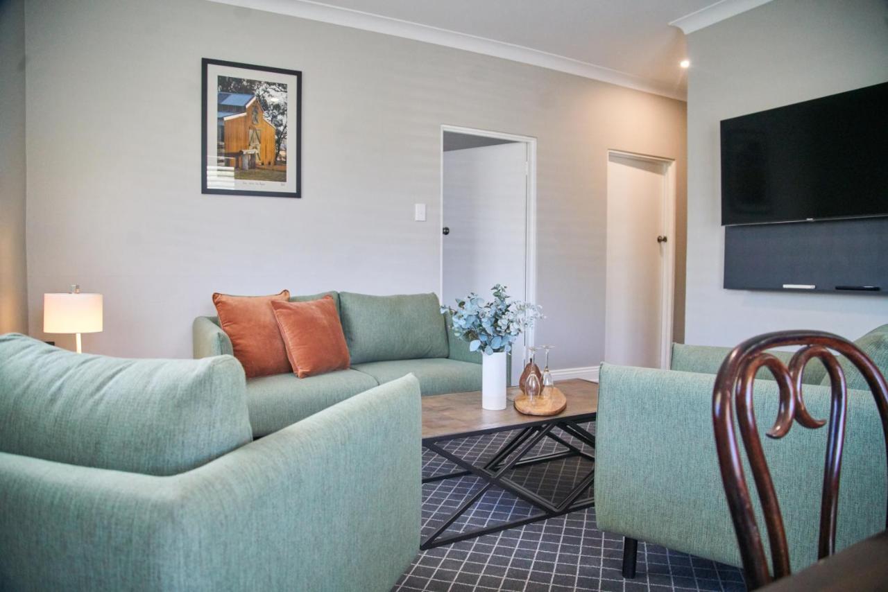Country Comfort Armidale Exterior photo